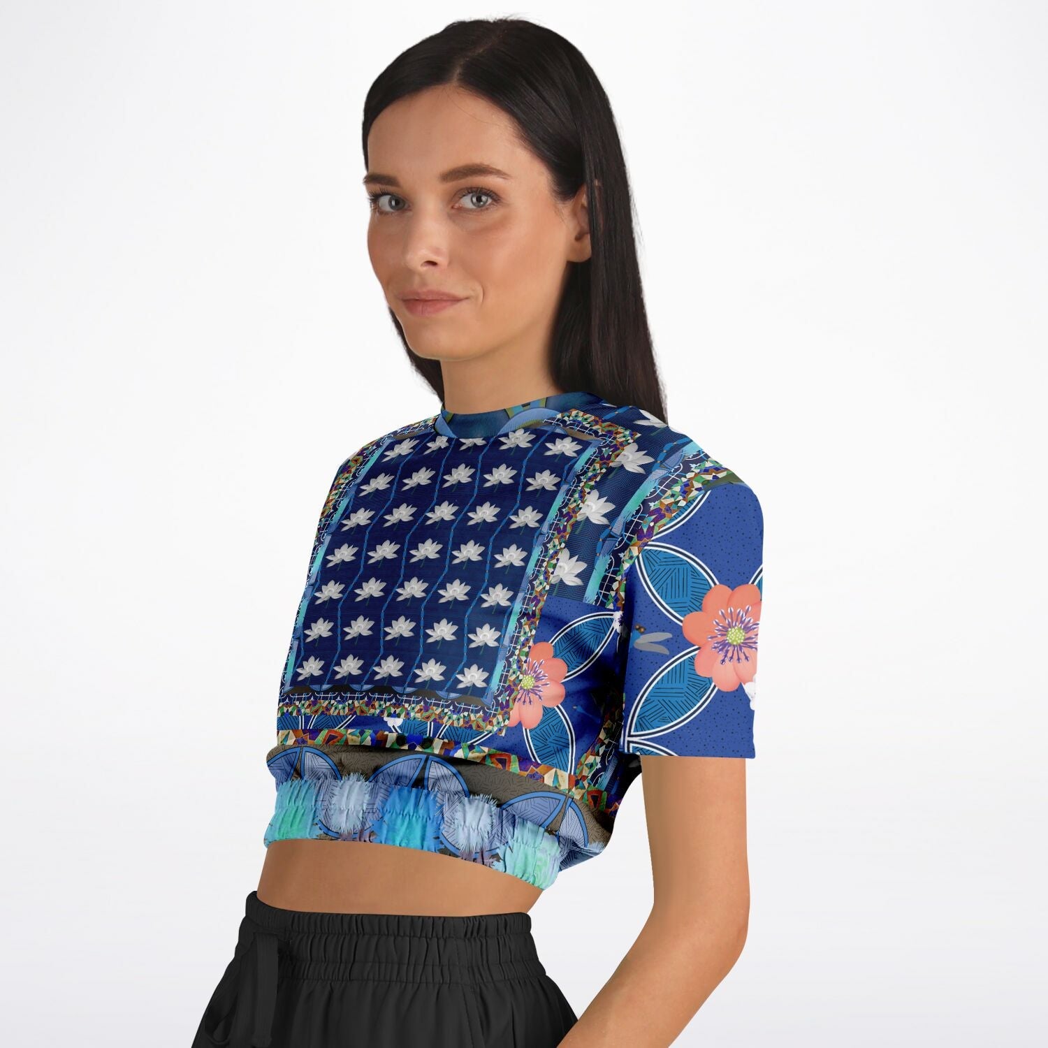 Dahlia Lama Lotus Flower Print Eco-Poly Short Sleeve Cropped Pullover