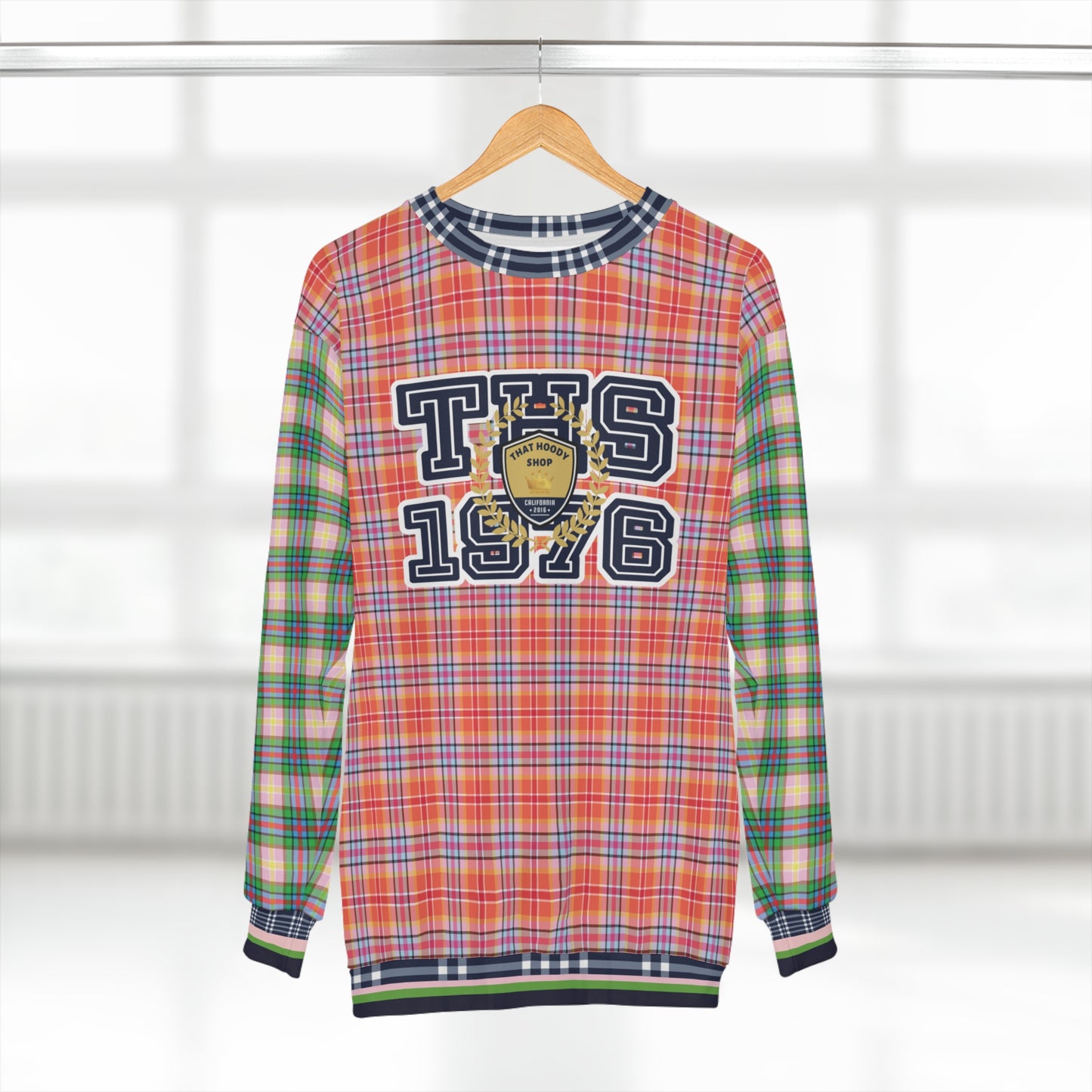 THS 1976 Wheat Wreath Badge Unisex Sweatshirt