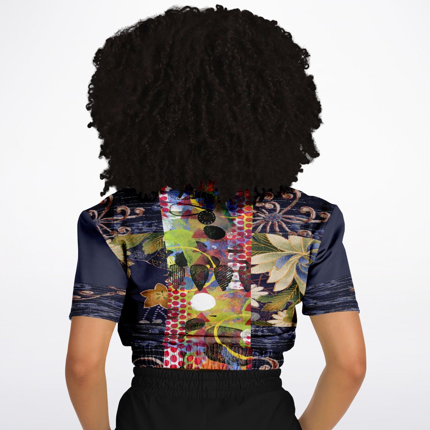 Empress Kanako Cropped Short Sleeve Pullover