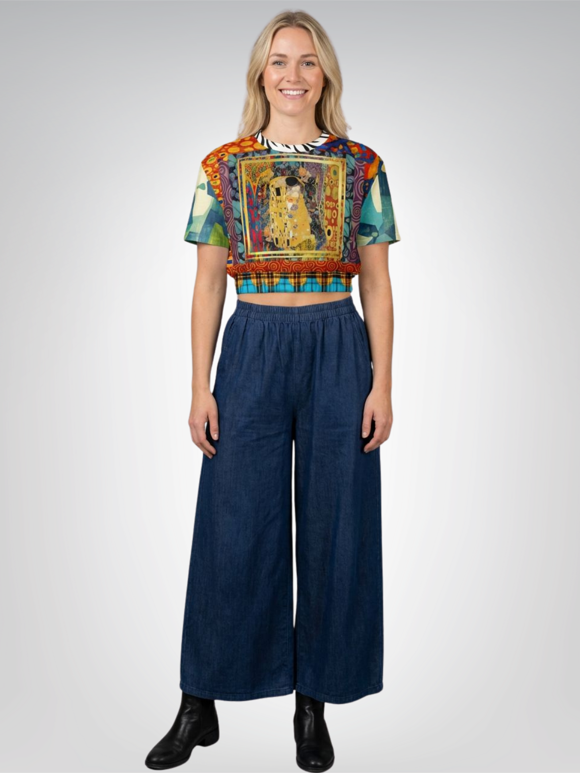 Give Me a Kiss Art Deco Print Eco-Poly Short Sleeve Cropped Pullover