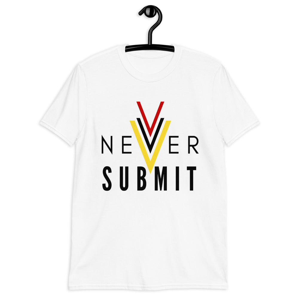 Nunca envíes - Sé fuerte camiseta unisex de manga corta Softstyle