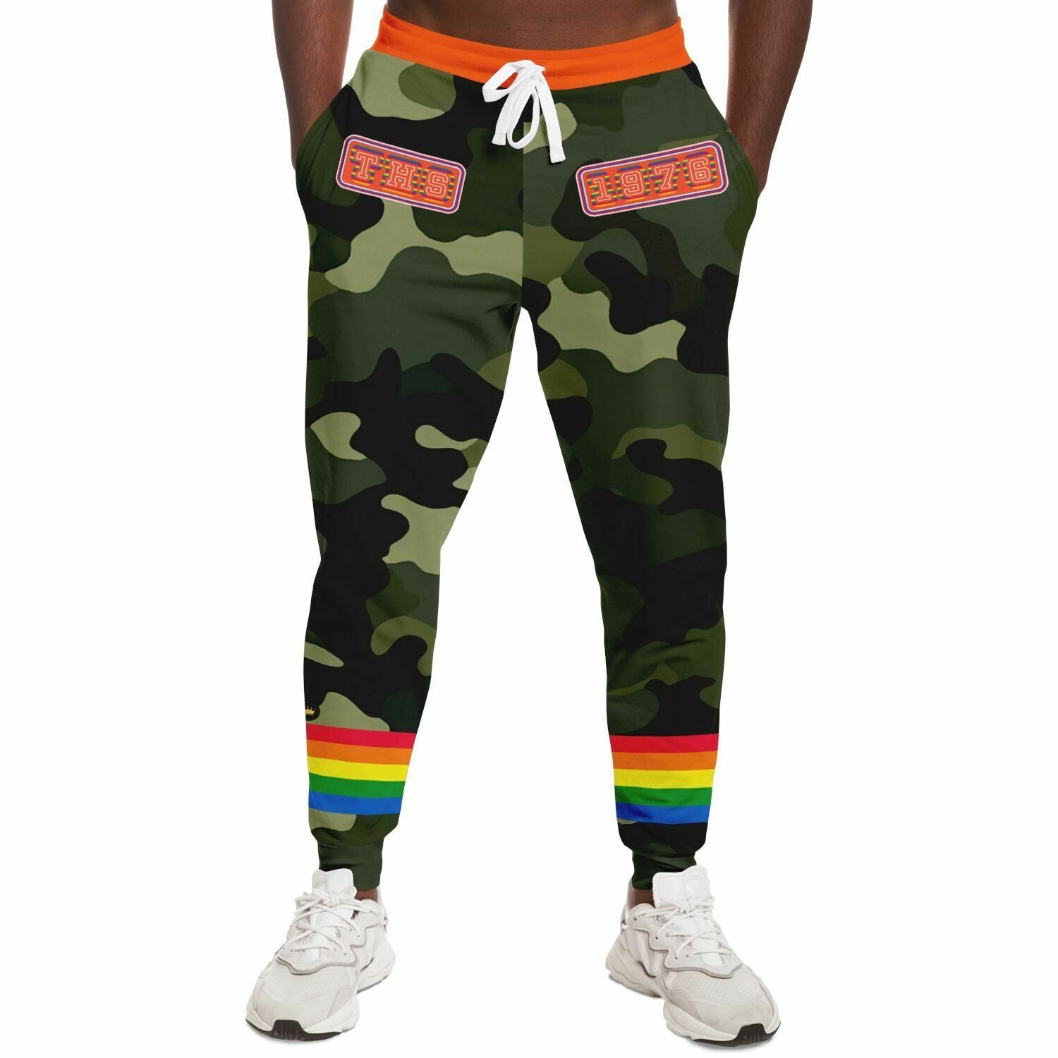 Joggers unisex de poliéster ecológico con rayas arcoíris y camuflaje verde 