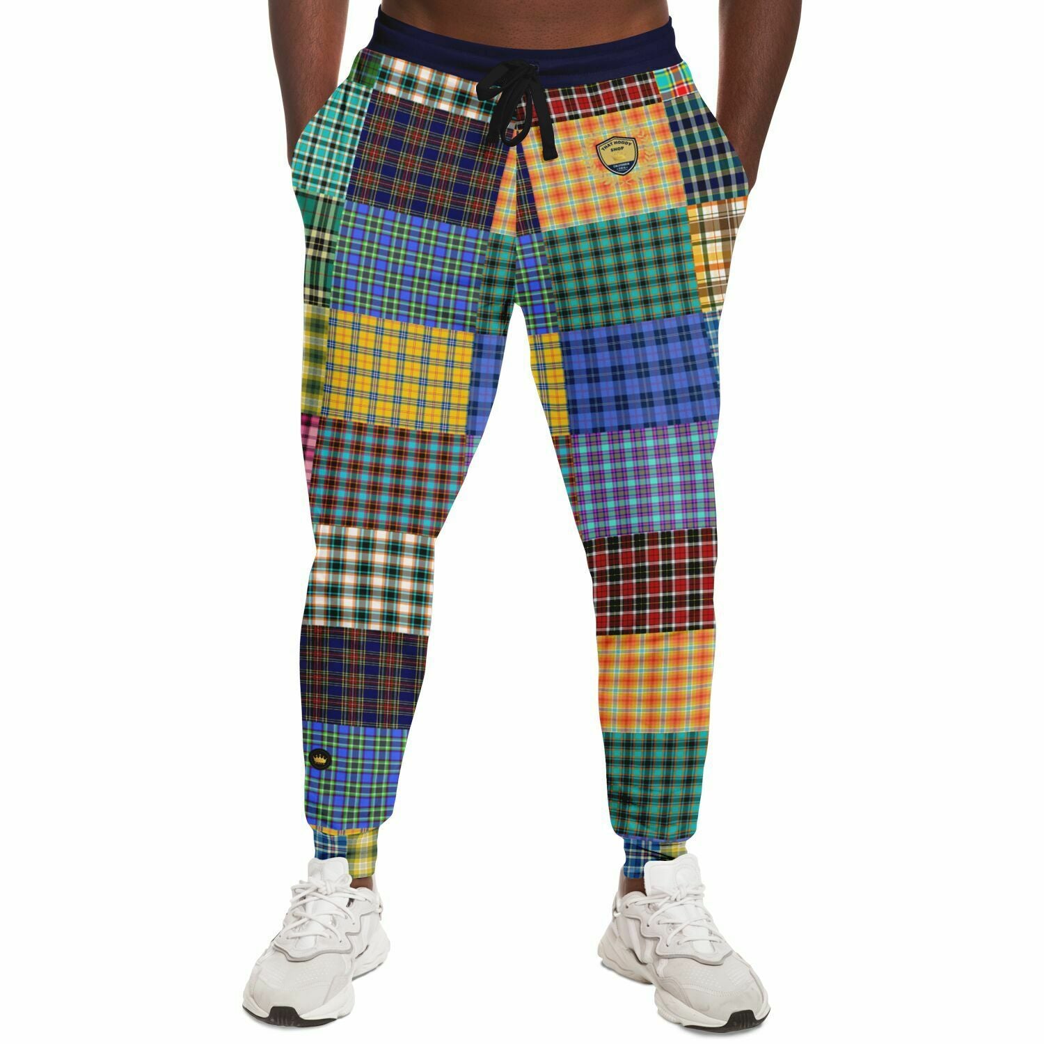 Joggers unisex de poliéster ecológico con patchwork a cuadros Woodsman de The Preppy 