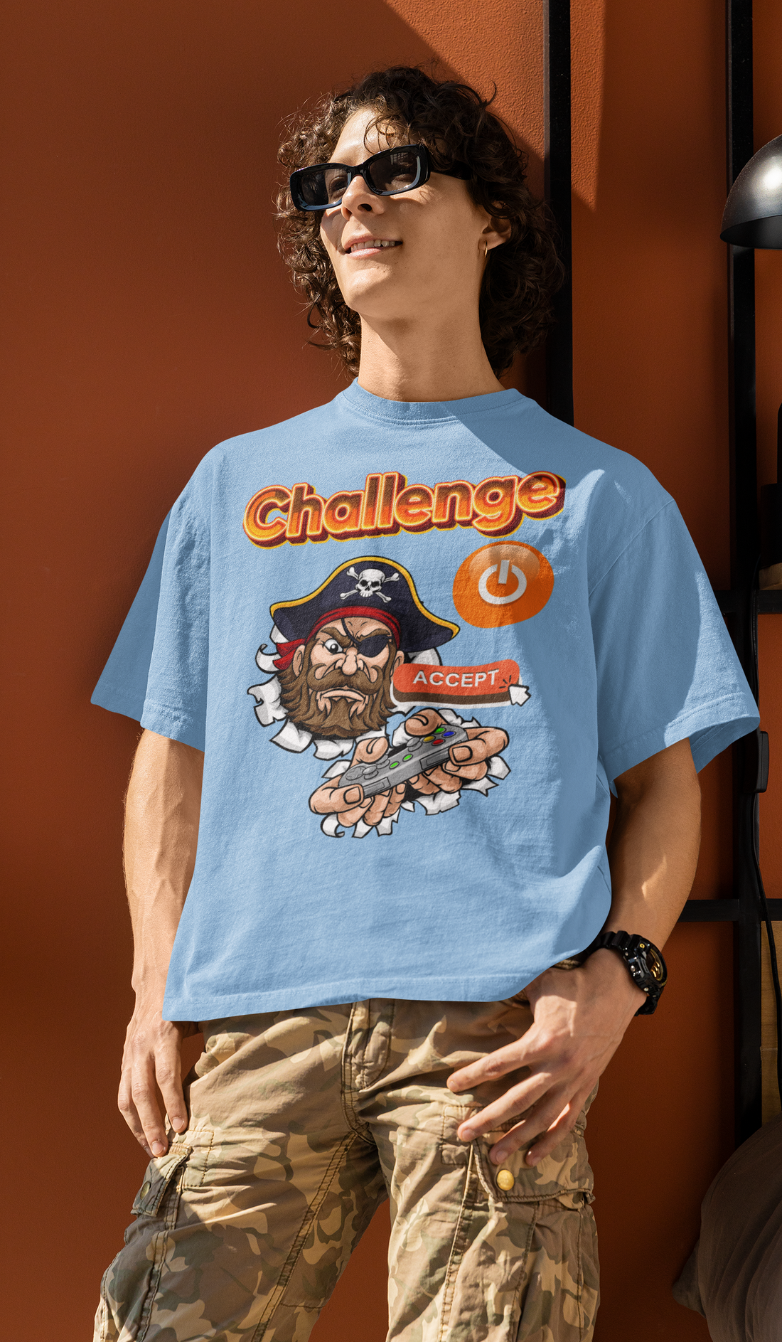 Camiseta para juegos unisex de peso pesado Challenge Accepted Pirate Edition