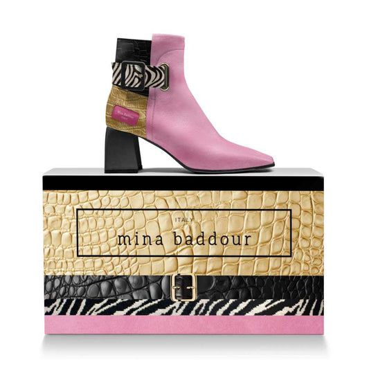 Mina Baddour Matrix con botines rosas con cinturón