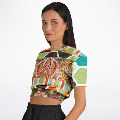 Wyatt Earth Retro 70s Paisley Print Eco-Poly Short Sleeve Cropped Pullover
