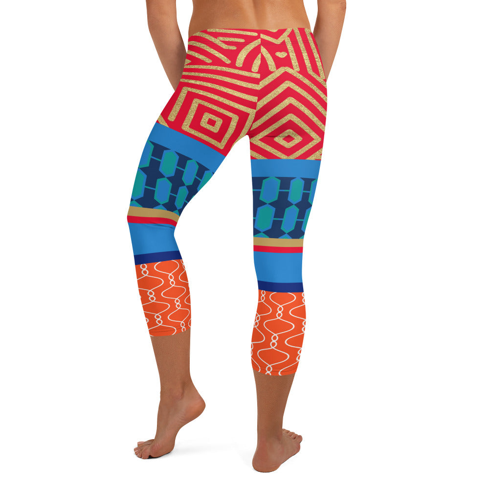 Beach Club Adventure Art Deco Capri Leggings