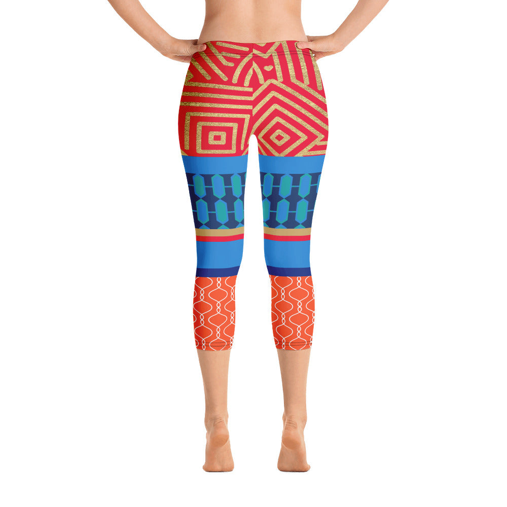 Beach Club Adventure Art Deco Capri Leggings