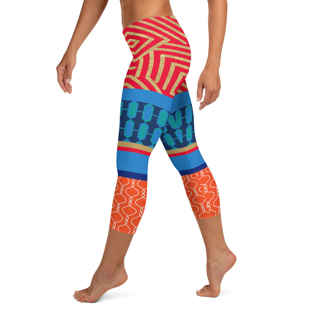 Beach Club Adventure Art Deco Capri Leggings