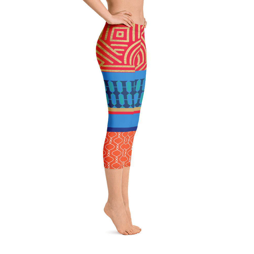 Beach Club Adventure Art Deco Capri Leggings