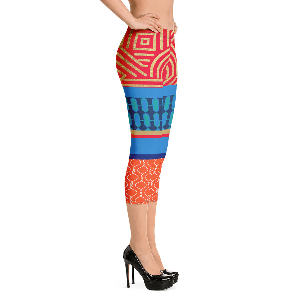 Beach Club Adventure Art Deco Capri Leggings