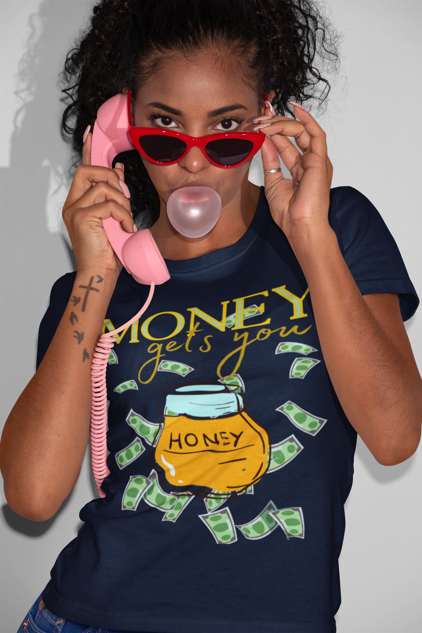 Money Gets You Honey camiseta unisex de manga corta Softstyle