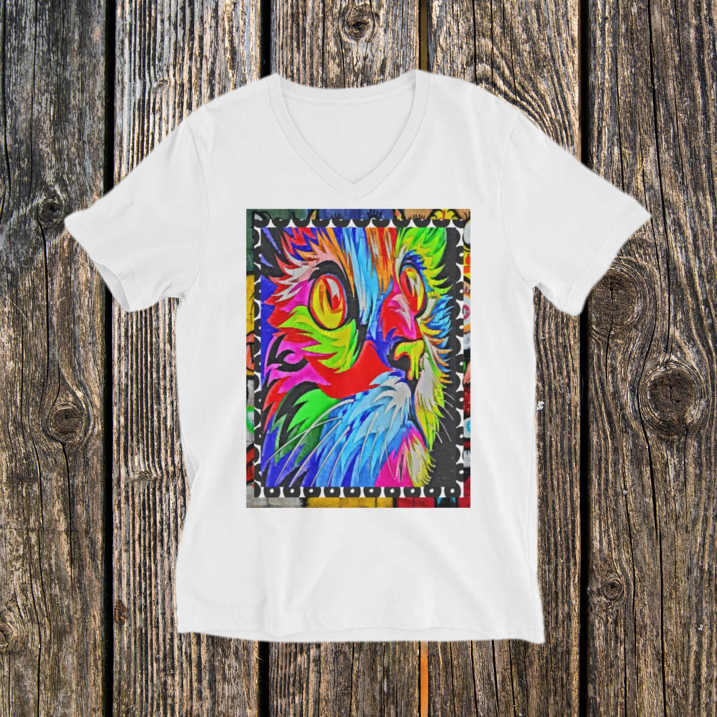 Camiseta de cuello en V Gatito arcoiris